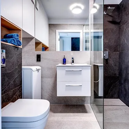 Appartamento Piekny Widok, 15min Od Rynku, Netflix, Garaz Free *