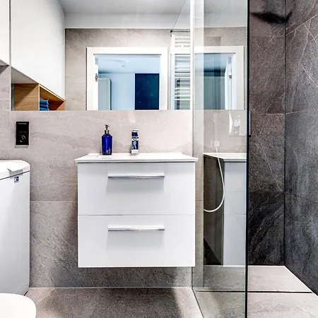 Piekny Widok, 15min Od Rynku, Netflix, Garaz Free Breslavia