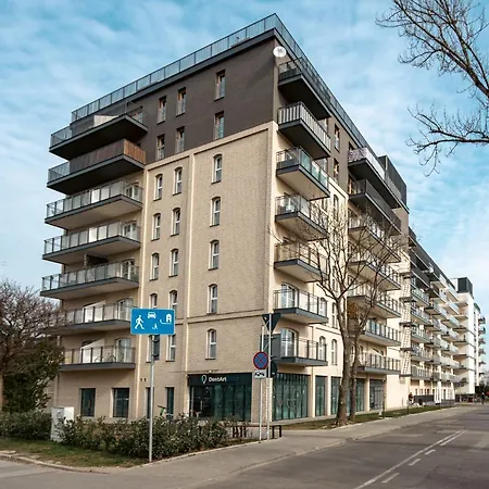 Magnolia, Free Parking, Taras, *