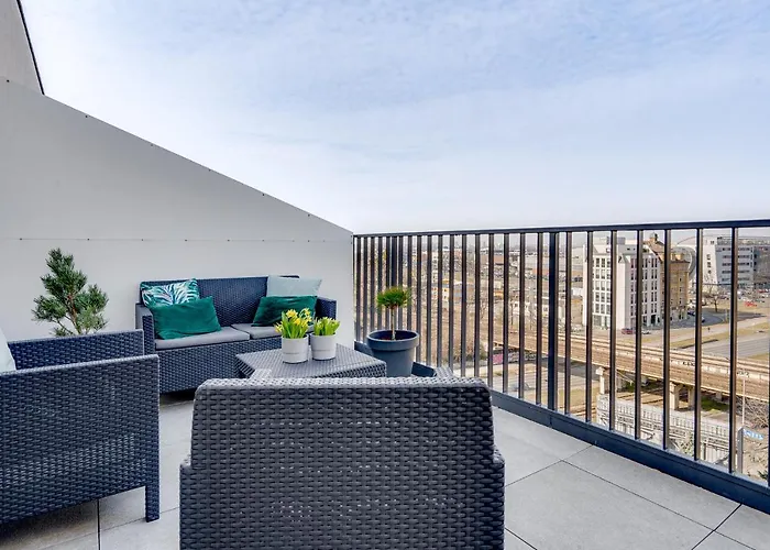 Magnolia, Free Parking, Taras, Breslavia